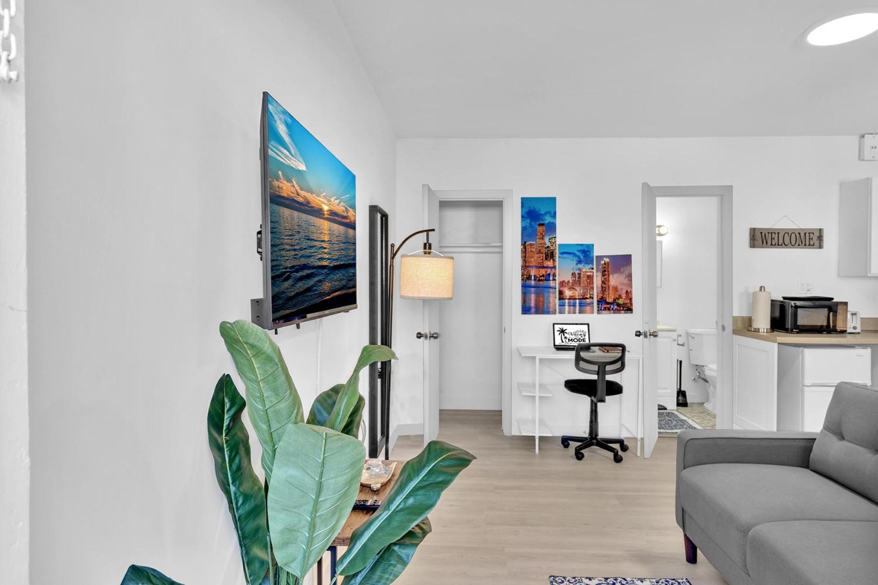 Young Circle & Hollywood Blvd Posh Studio Suite Εξωτερικό φωτογραφία