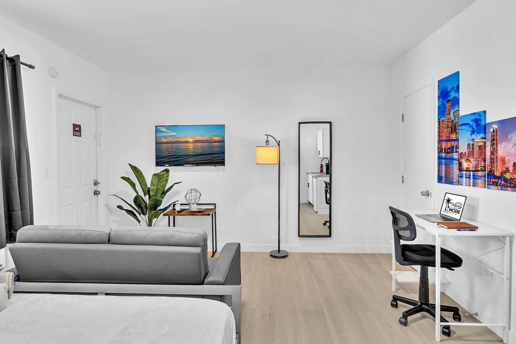 Young Circle & Hollywood Blvd Posh Studio Suite Εξωτερικό φωτογραφία