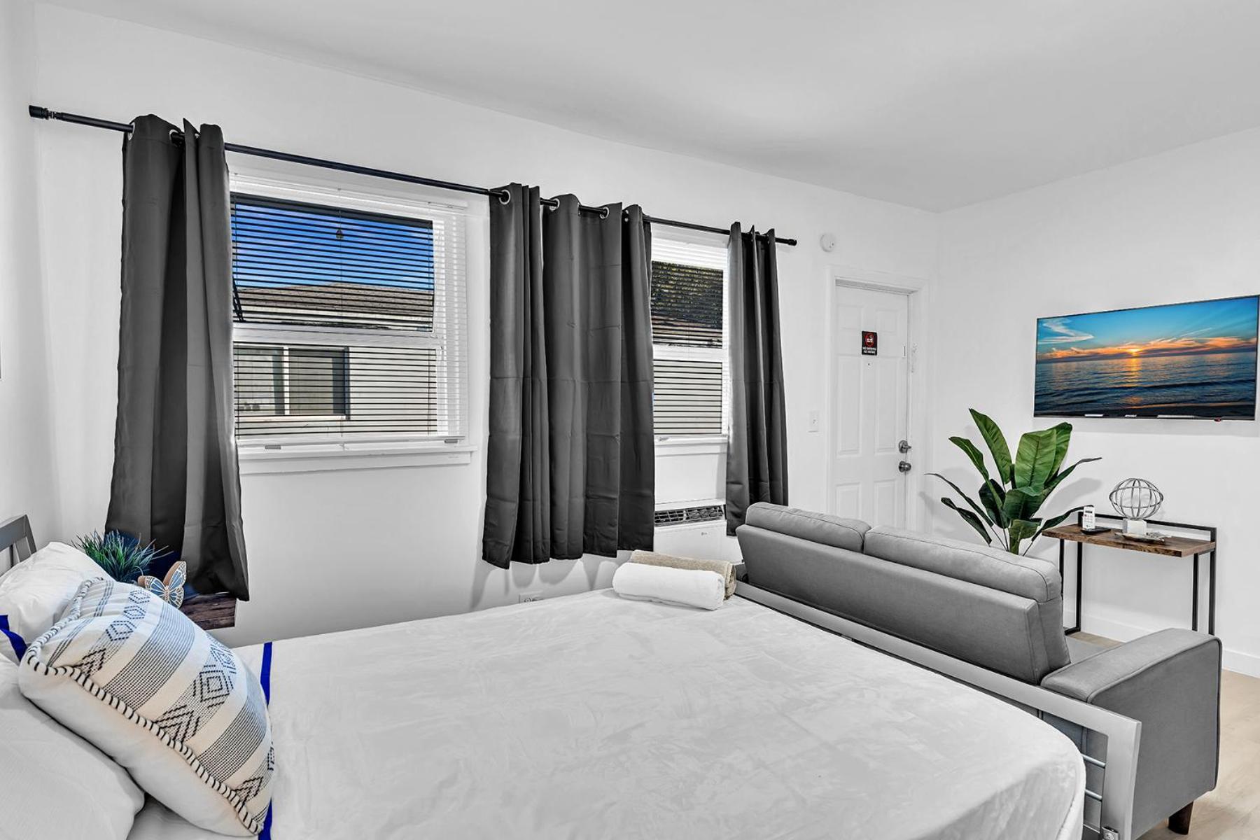 Young Circle & Hollywood Blvd Posh Studio Suite Εξωτερικό φωτογραφία