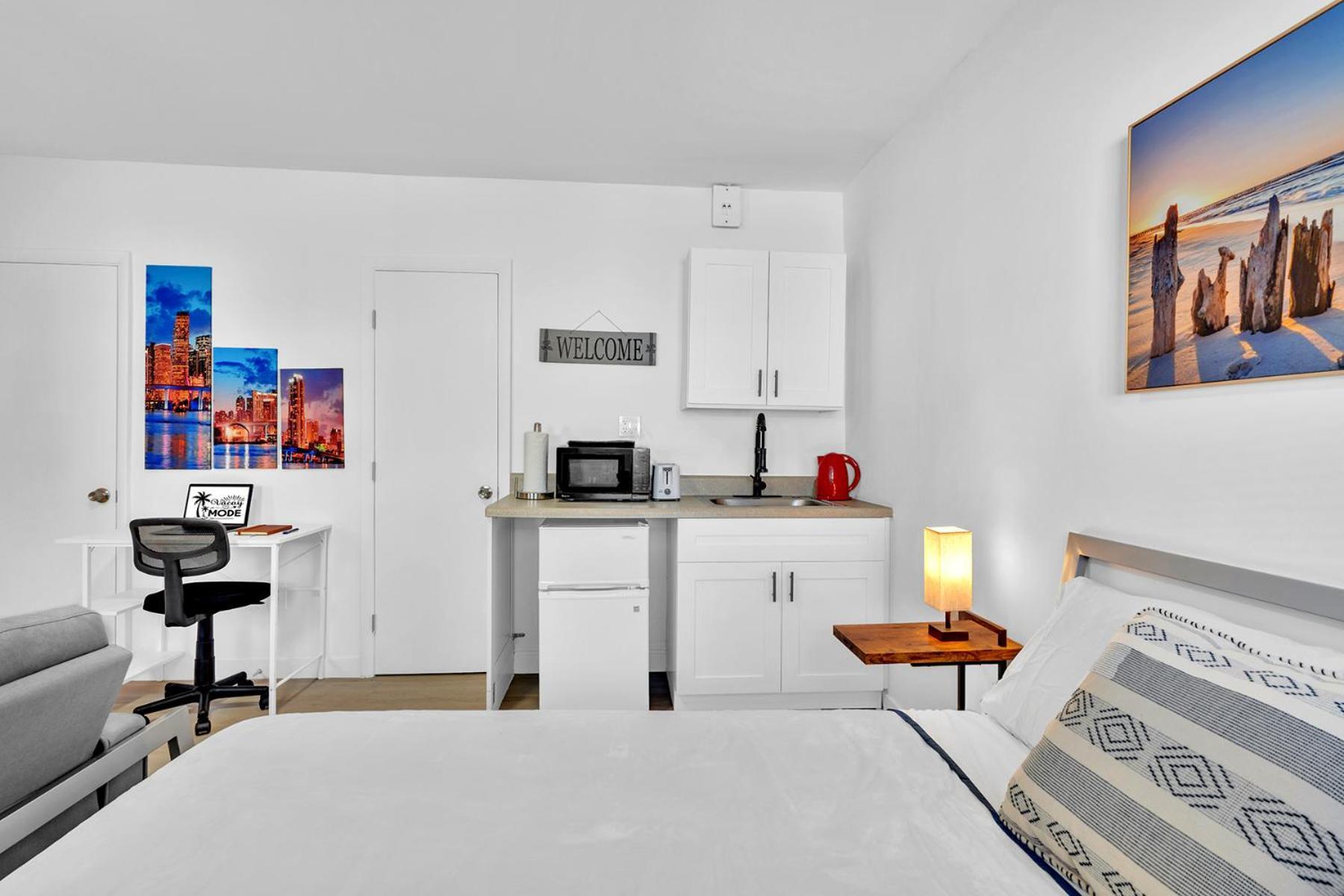 Young Circle & Hollywood Blvd Posh Studio Suite Εξωτερικό φωτογραφία