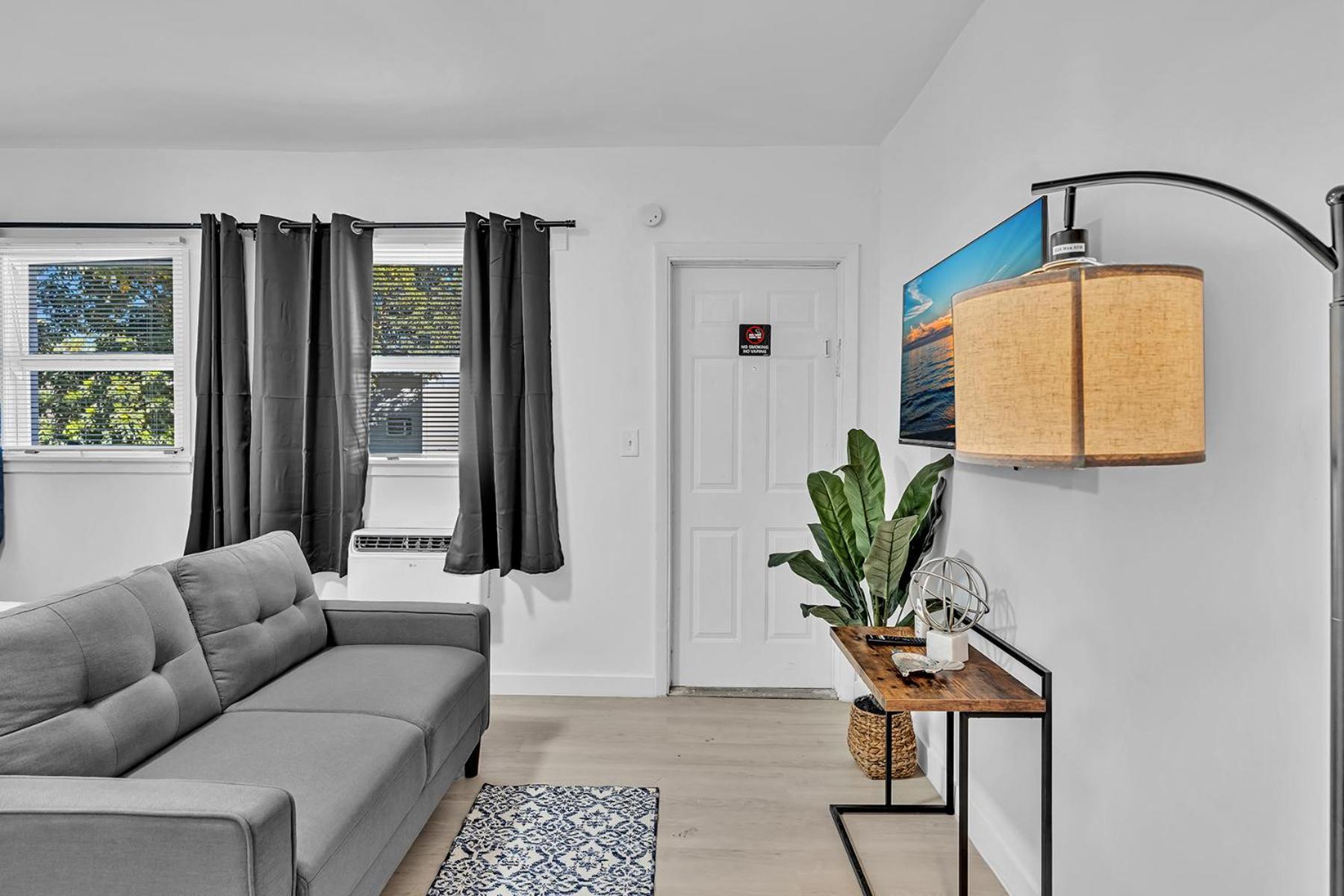 Young Circle & Hollywood Blvd Posh Studio Suite Εξωτερικό φωτογραφία