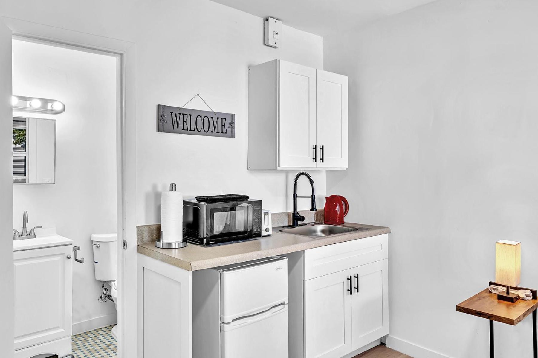 Young Circle & Hollywood Blvd Posh Studio Suite Εξωτερικό φωτογραφία